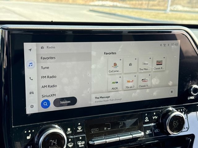 Used 2023 Toyota Highlander Limited image 26