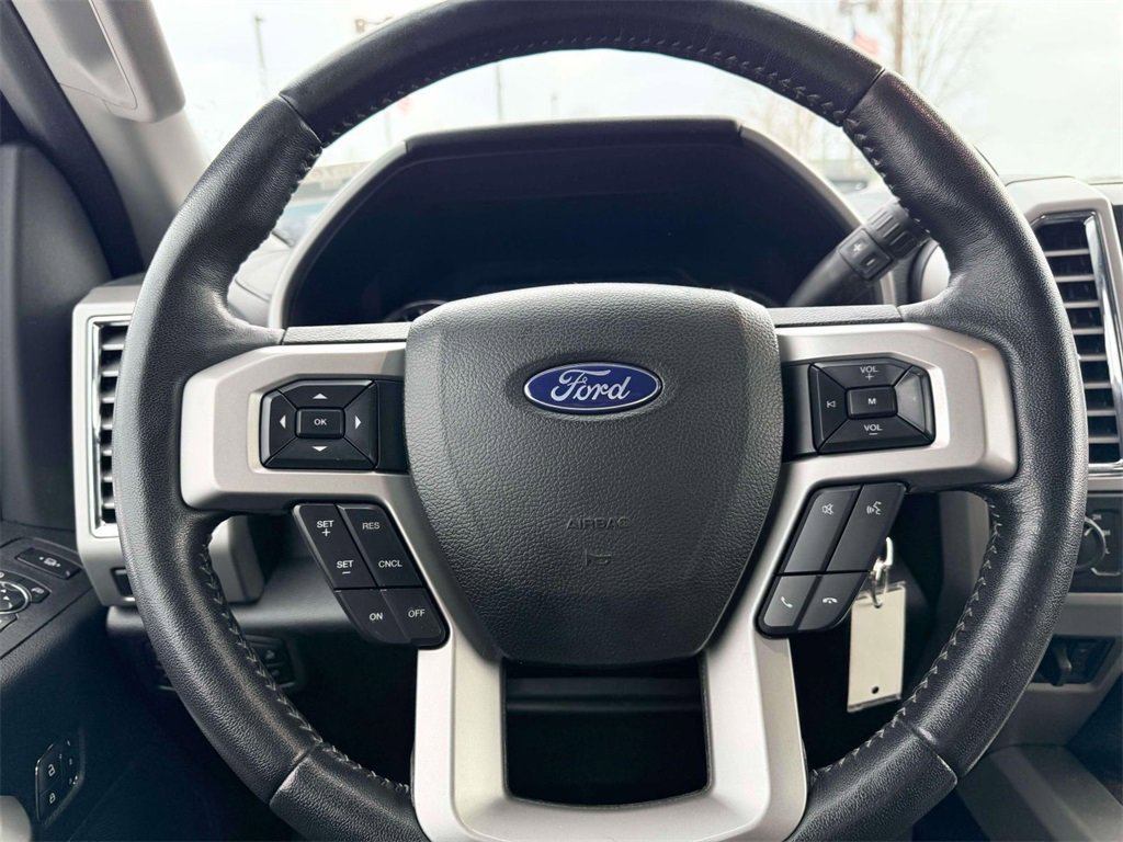 Used 2017 Ford F350 Lariat w/ Chrome Package image 13