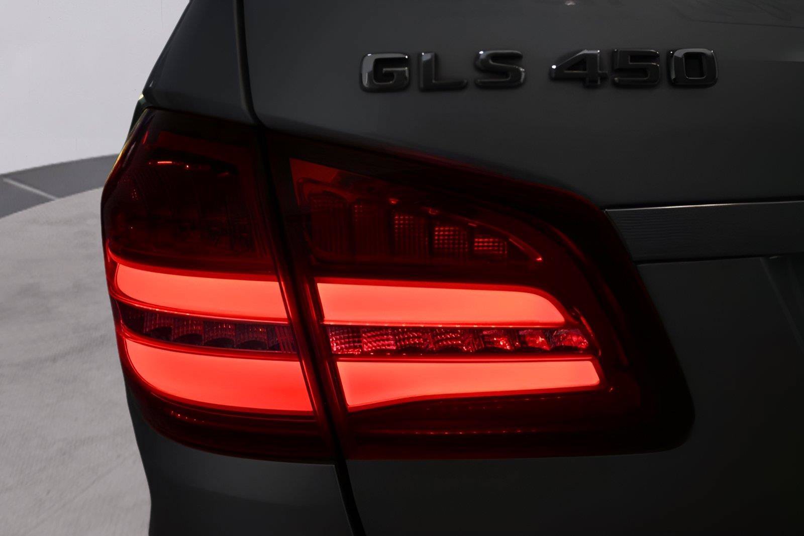 Used 2019 Mercedes-Benz GLS 450 4MATIC w/ Premium 1 Package image 38