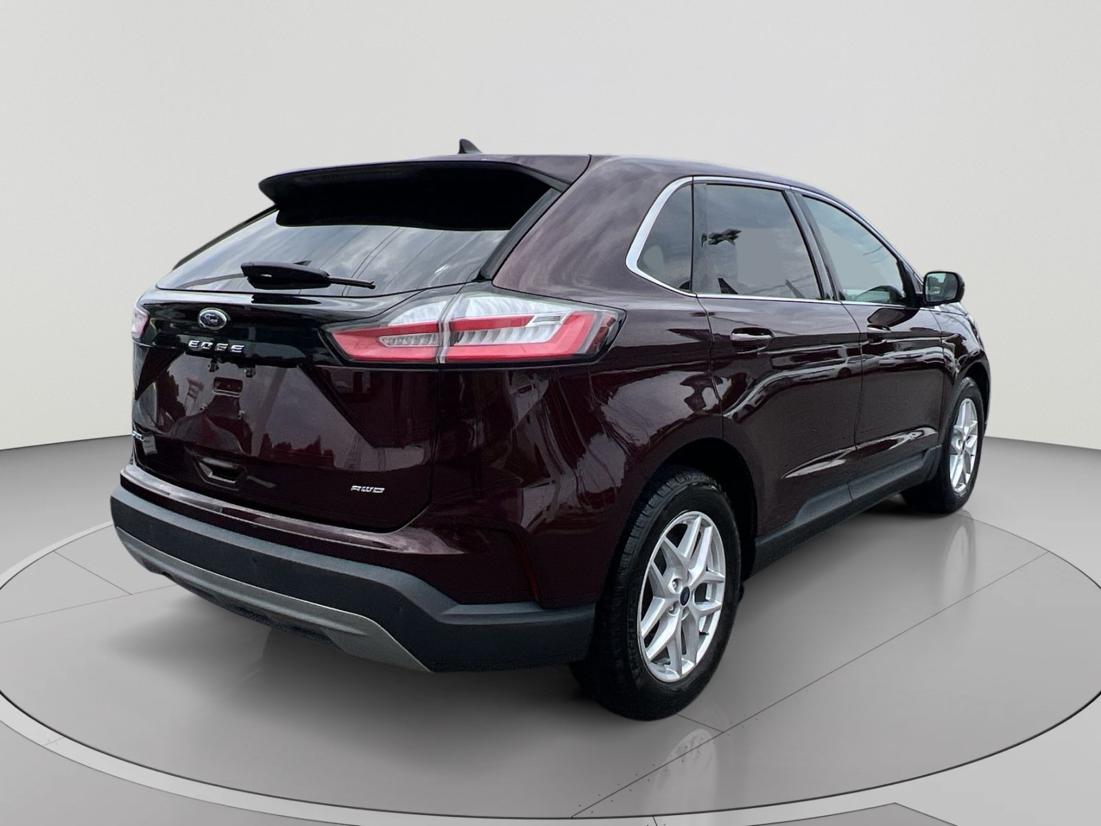 Used 2021 Ford Edge SEL AWD/4WD image 5