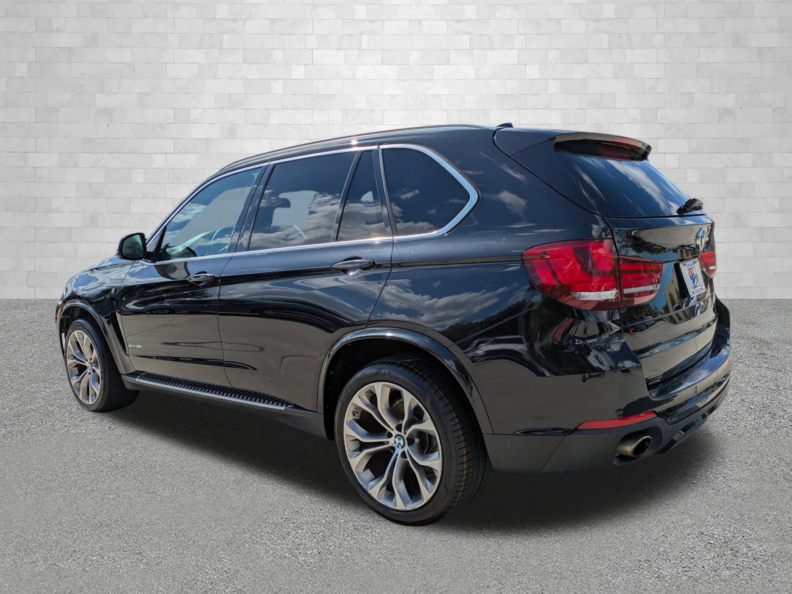Used 2017 BMW X5 sDrive35i w/ Premium Package image 4