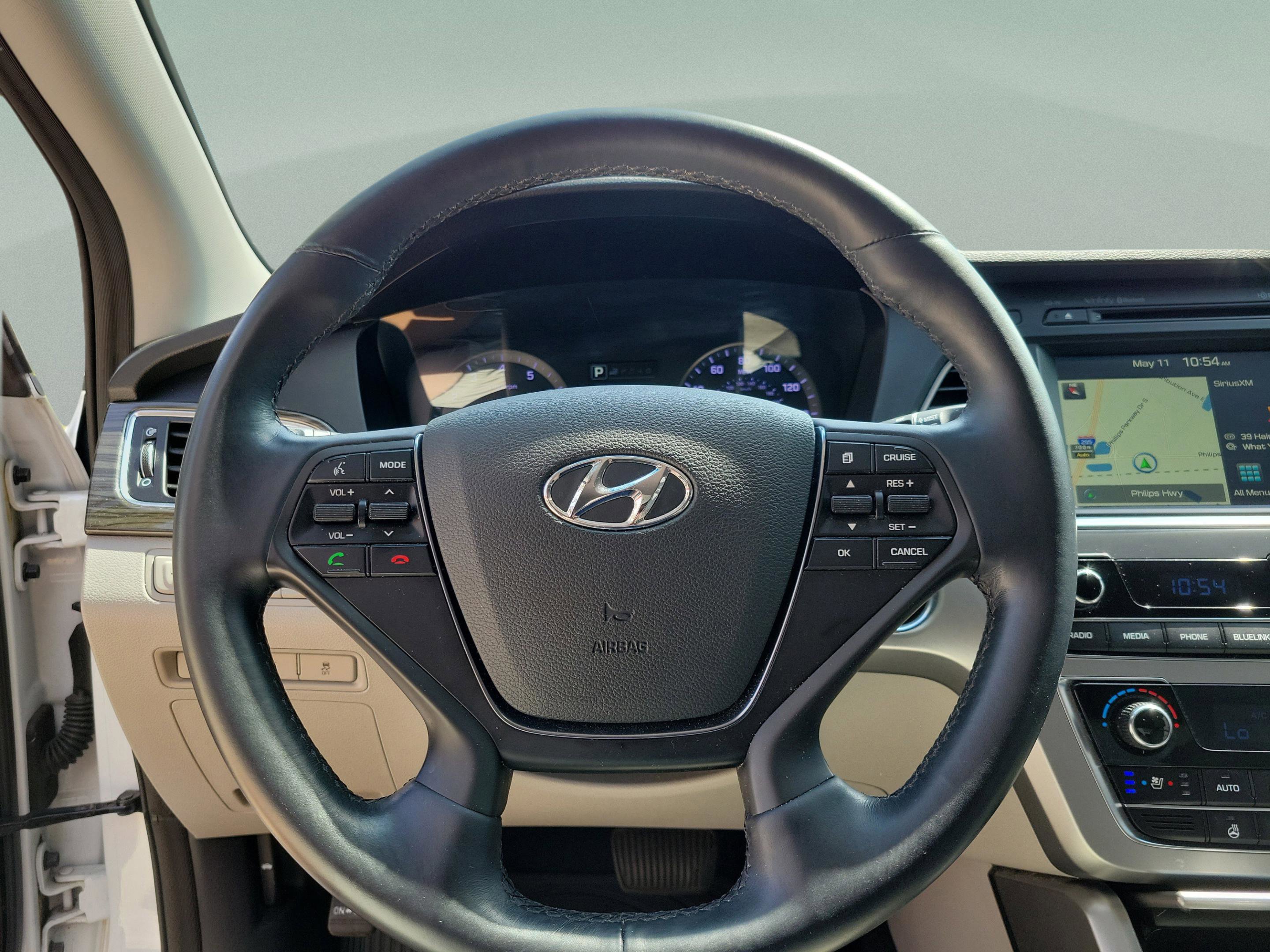 Used 2015 Hyundai Sonata Limited w/ Option Group 05 FWD image 25