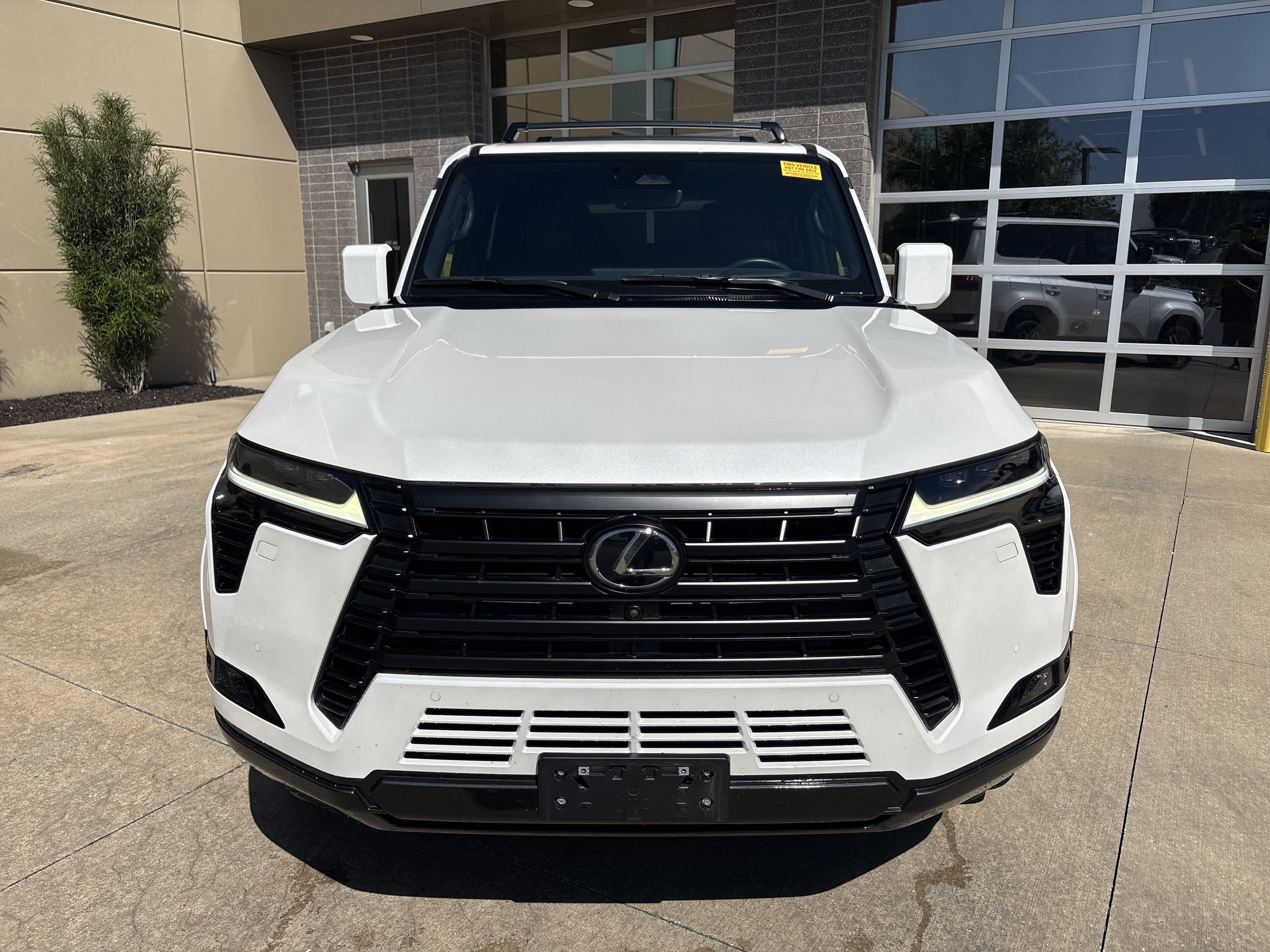 Used 2024 Lexus GX 550 w/ Accessory Package (2T) AWD/4WD image 25