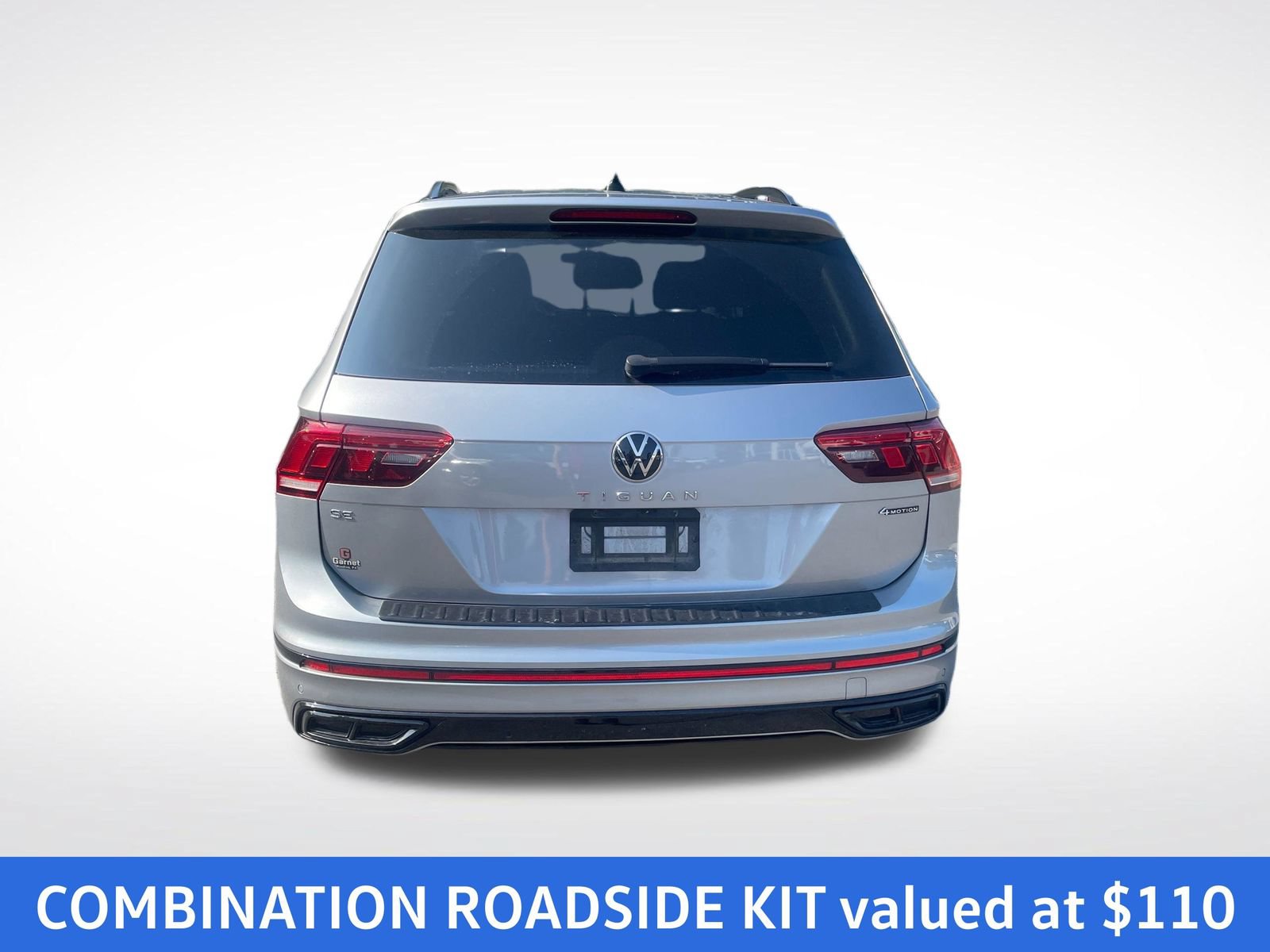 Certified 2024 Volkswagen Tiguan SE R-Line AWD/4WD image 4