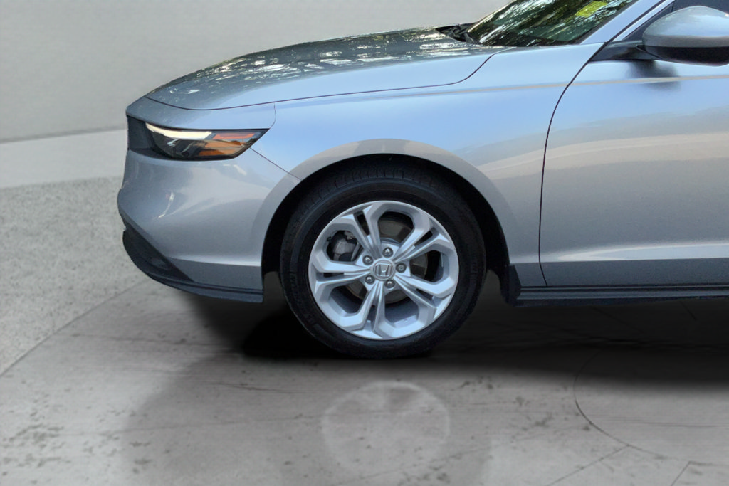 Used 2025 Honda Accord LX image 31