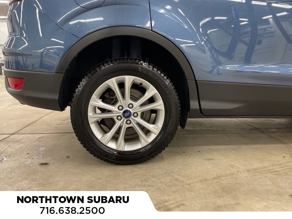 Used 2018 Ford Escape SE w/ SE Sync 3 Package image 21