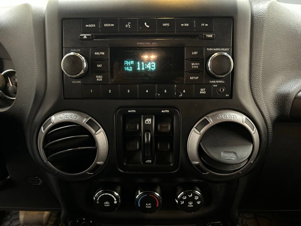 Used 2017 Jeep Wrangler Unlimited Sport AWD/4WD image 24