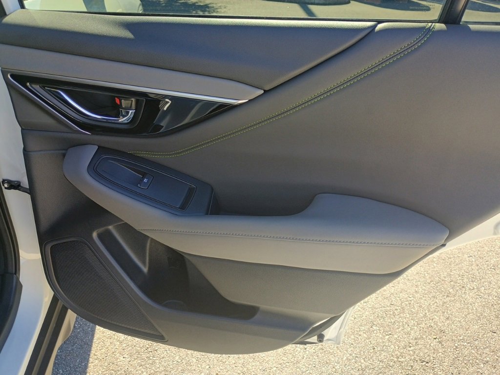 Certified 2022 Subaru Outback Onyx Edition XT w/ Popular Package #2 image 19