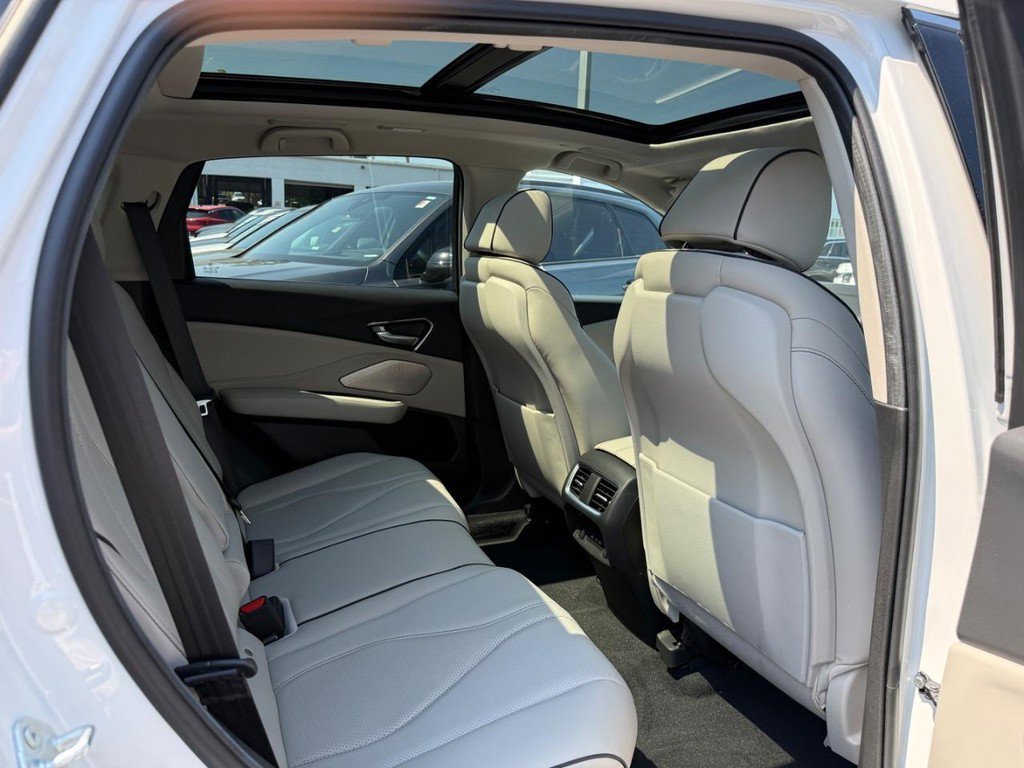 Used 2026 Acura RDX w/ Advance Package AWD/4WD image 10