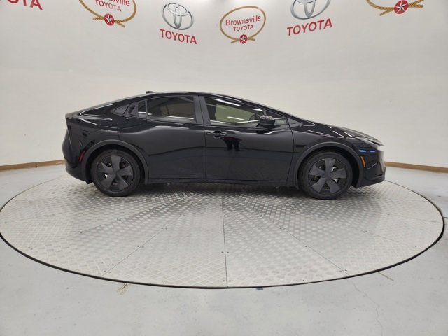 New 2026 Toyota Prius Plug-In Hybrid image 3