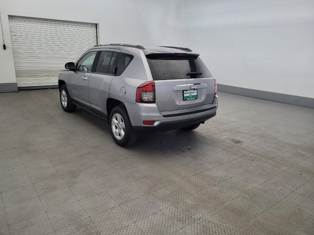 Used 2015 Jeep Compass Sport w/ Power Value Group FWD image 5