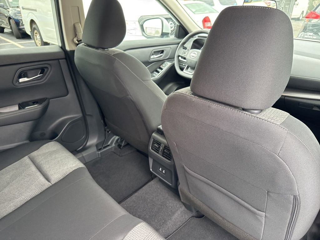 New 2026 Nissan Rogue SV FWD image 20