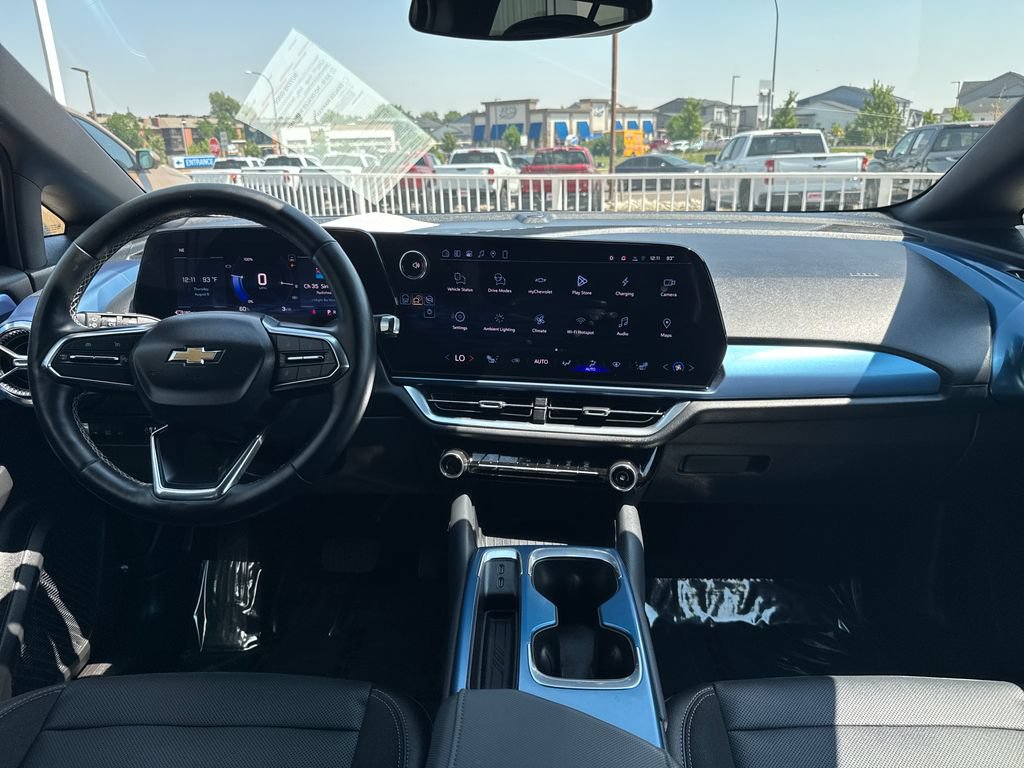 Used 2024 Chevrolet Equinox EV LT AWD/4WD image 12