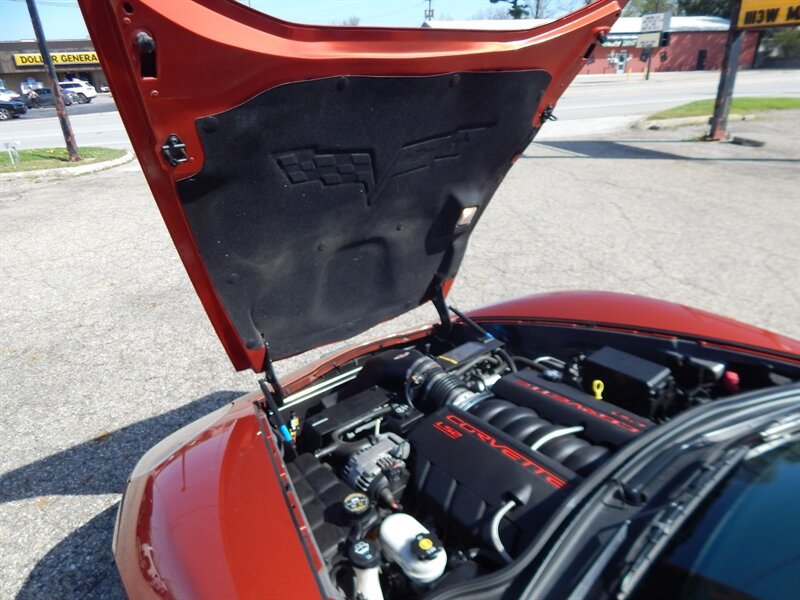 Used 2005 Chevrolet Corvette Convertible w/ Preferred Equipment Group RWD image 32