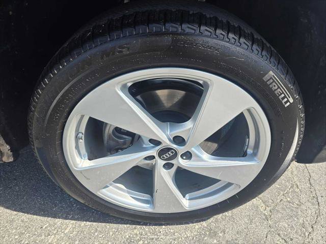 Used 2025 Audi Q5 Premium Plus w/ Premium Plus AWD/4WD image 9