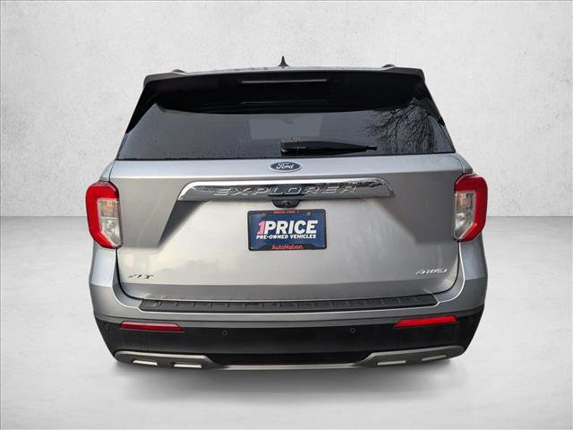 Used 2021 Ford Explorer XLT w/ Equipment Group 202A image 7