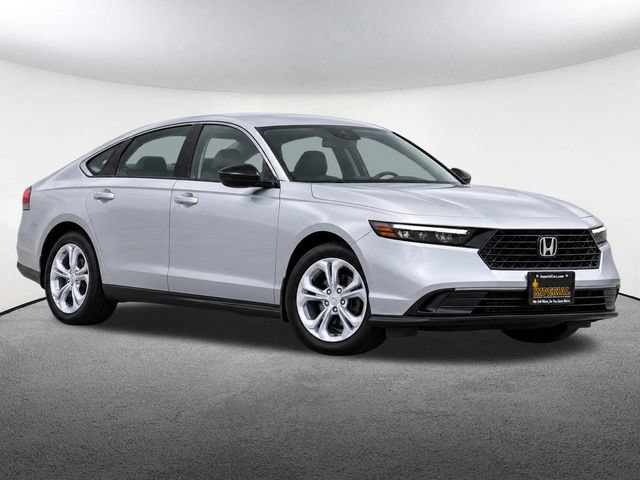 Used 2025 Honda Accord LX image 2