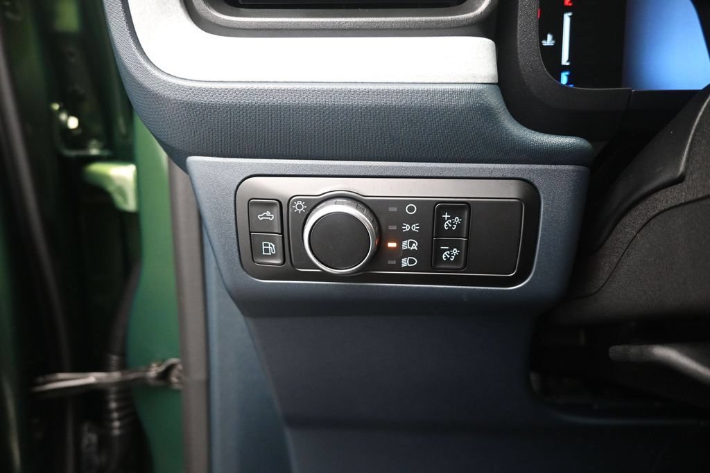 Used 2025 Ford Maverick XLT FWD image 12