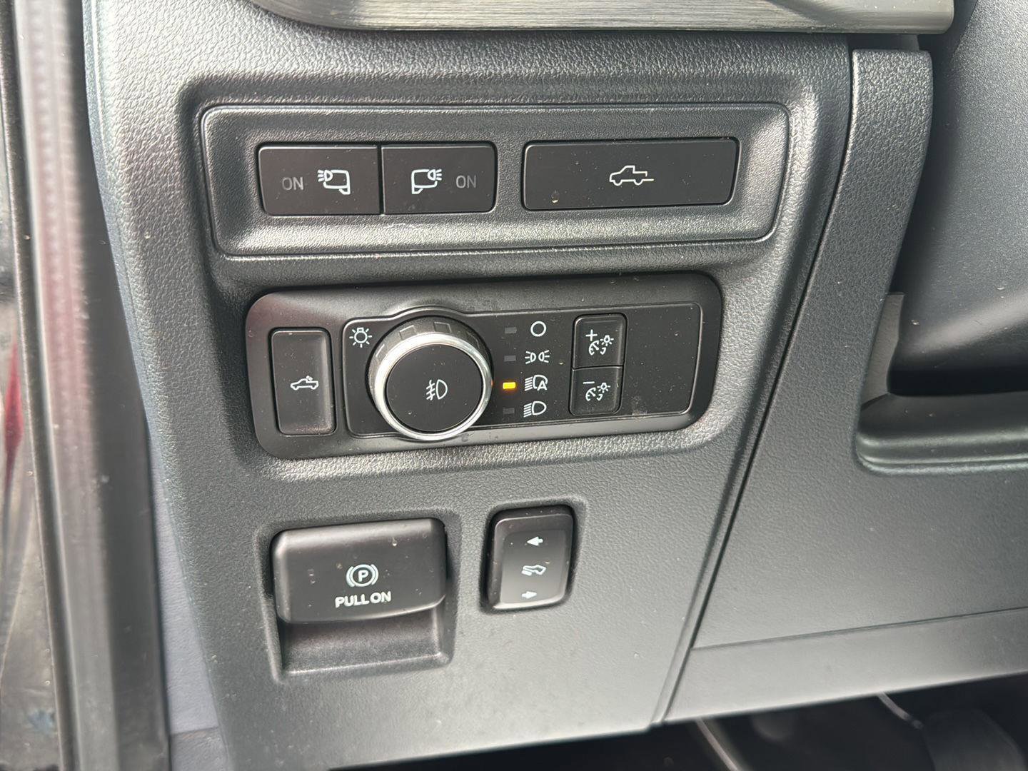 Used 2021 Ford F150 Lariat w/ Equipment Group 502A High image 22