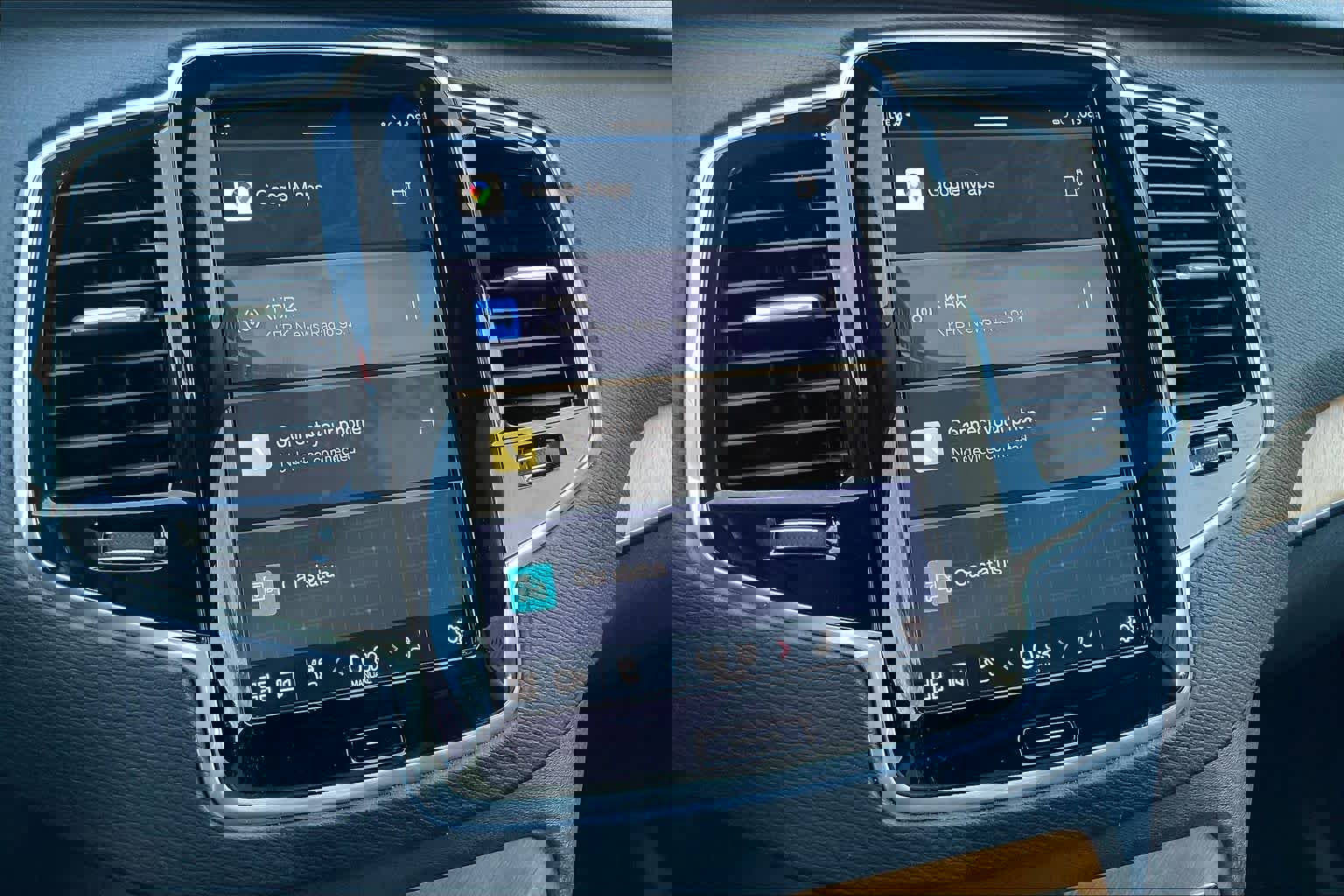 Used 2023 Volvo XC90 T8 Plus w/ Protection Package image 36