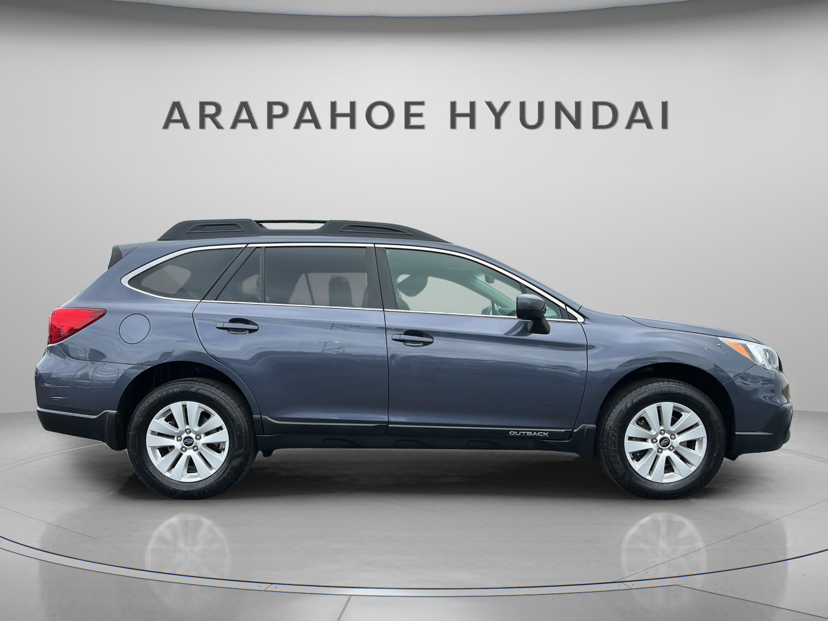 Used 2017 Subaru Outback 2.5i Premium AWD/4WD image 6