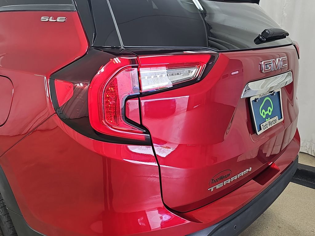 Certified 2023 GMC Terrain SLE w/ Driver Convenience Package FWD image 39