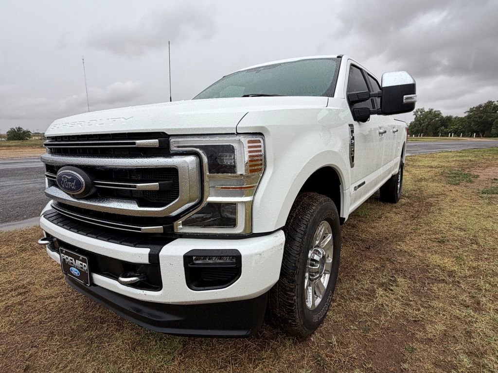 Used 2022 Ford F250 Platinum w/ FX4 Off-Road Package AWD/4WD image 3
