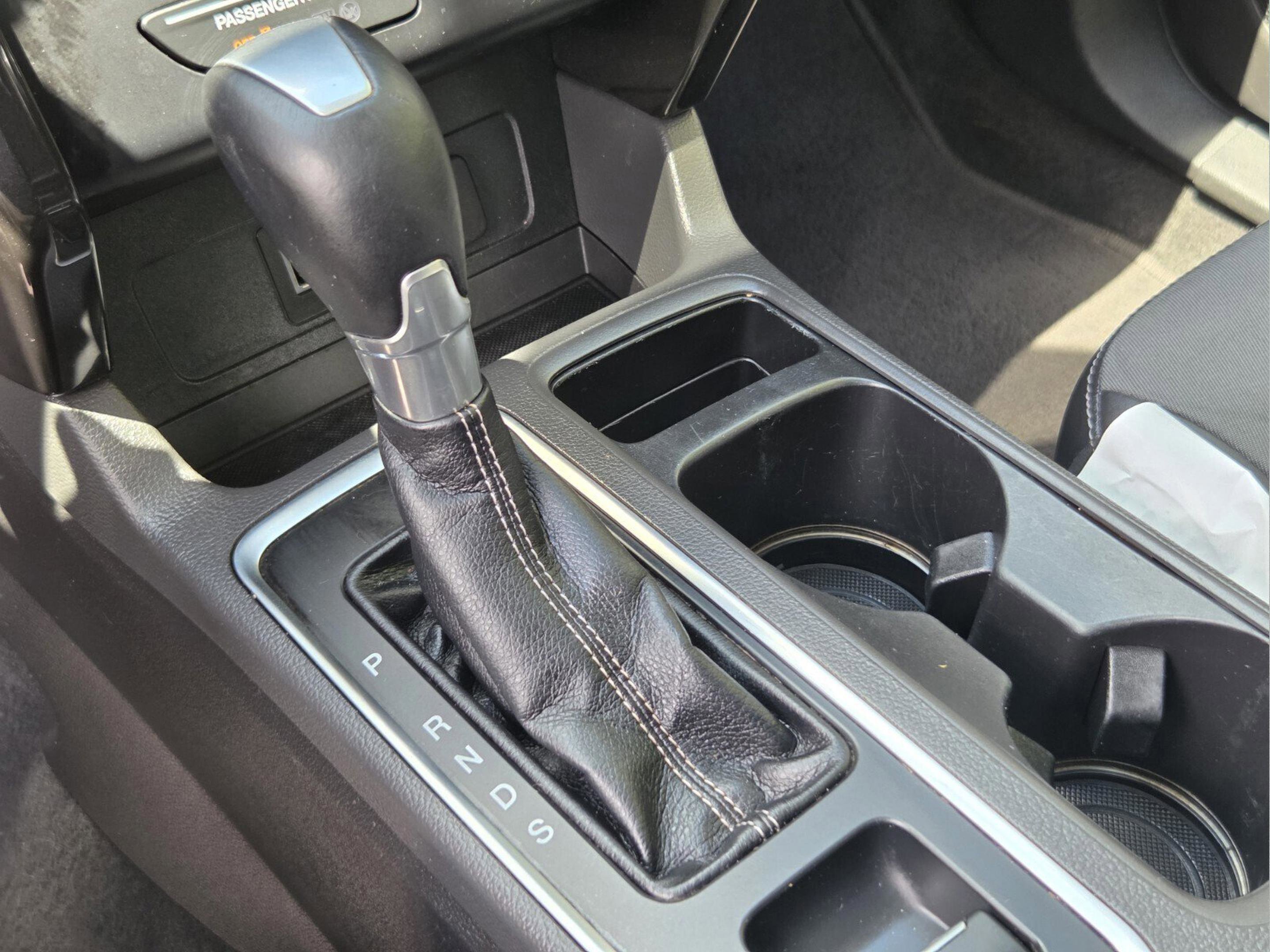 Used 2017 Ford Escape Titanium FWD image 28