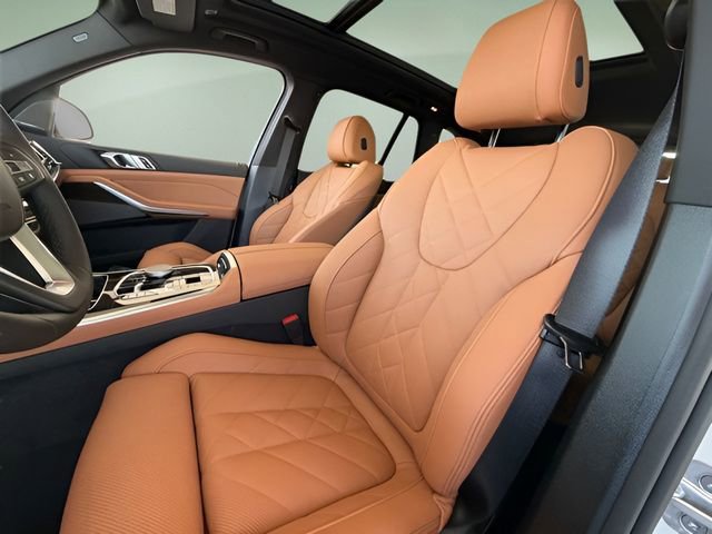 New 2026 BMW X5 xDrive40i w/ Premium Package AWD/4WD image 16