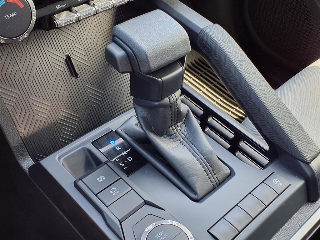 Certified 2025 Toyota Tacoma SR5 image 19