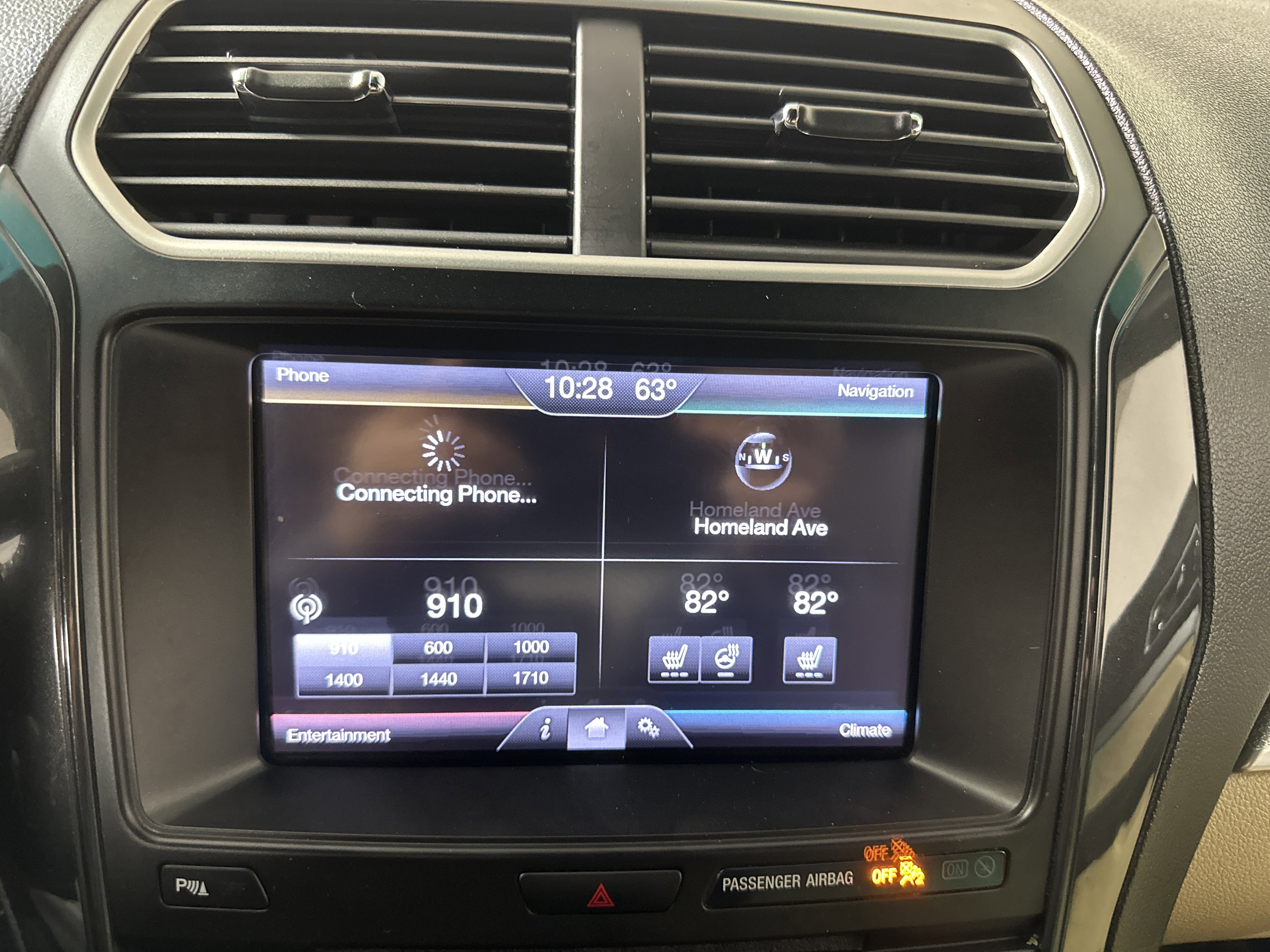 Used 2016 Ford Explorer XLT w/ Equipment Group 201A image 14