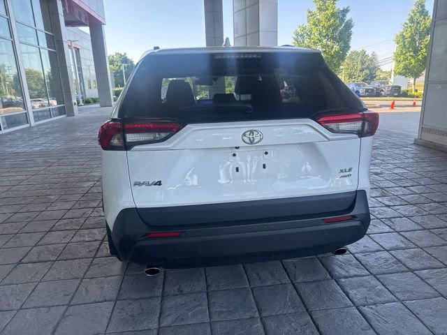 Certified 2024 Toyota RAV4 XLE w/ Convenience Package AWD/4WD image 11