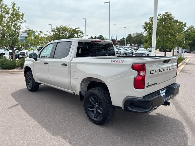 New 2026 Chevrolet Silverado 1500 Custom Trail Boss w/ LPO, Dark Essentials Package AWD/4WD image 4