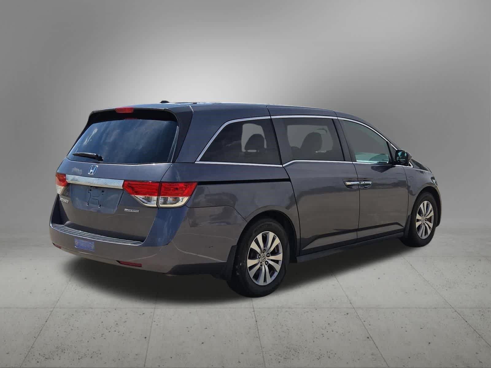 Used 2016 Honda Odyssey SE image 6