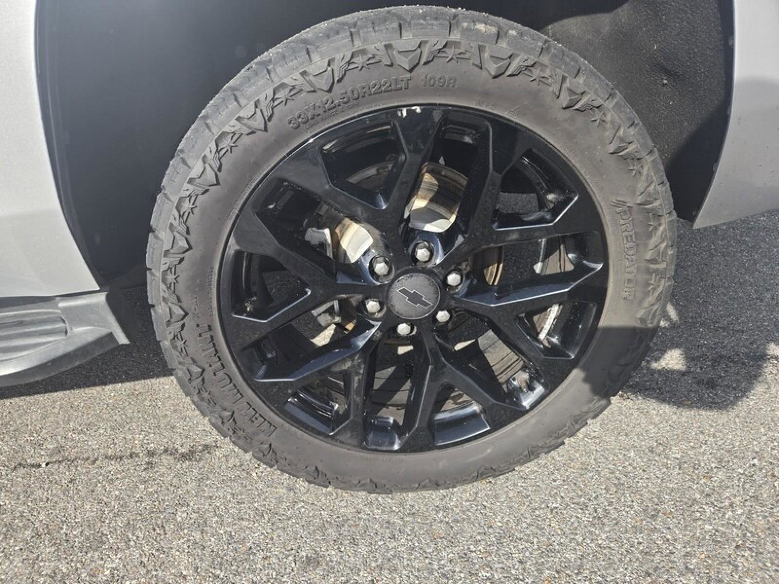 Used 2019 Chevrolet Tahoe LT image 9