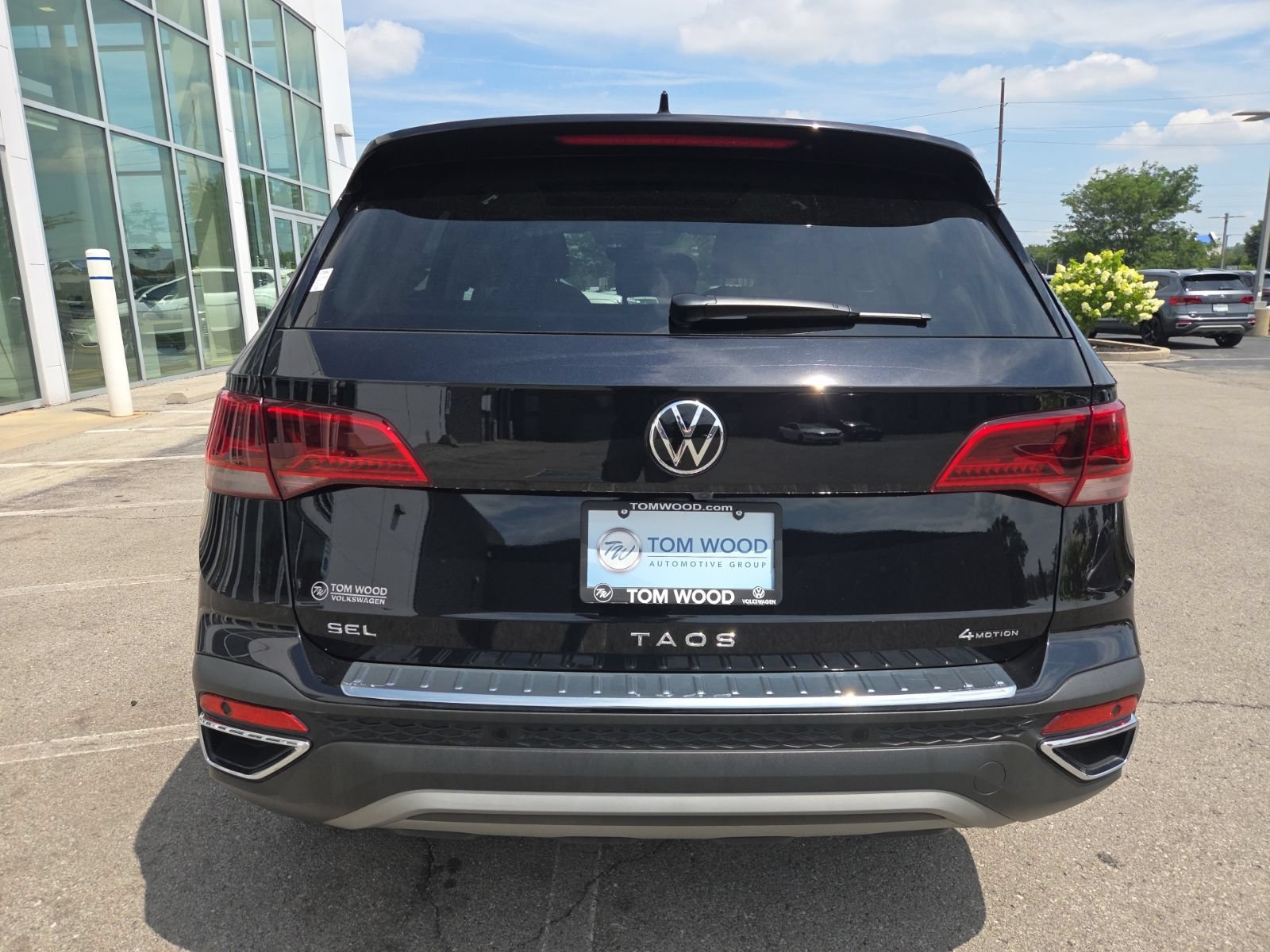 Certified 2023 Volkswagen Taos SEL AWD/4WD image 8