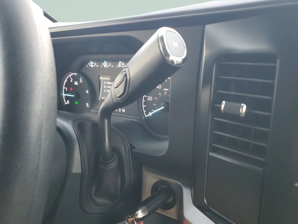 Used 2025 Ford F250 XLT image 26