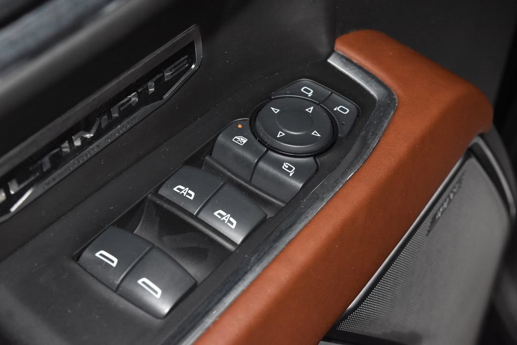 Used 2024 GMC Sierra 1500 Denali Ultimate AWD/4WD image 6