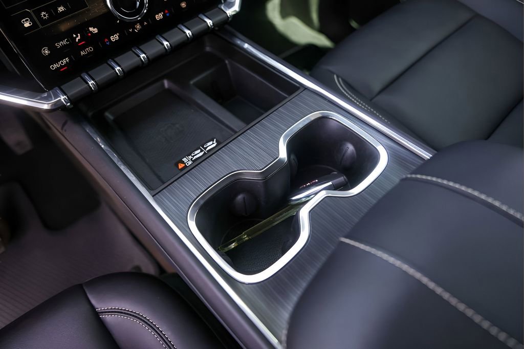 Used 2024 GMC Acadia Elevation w/ Luxury Package image 19