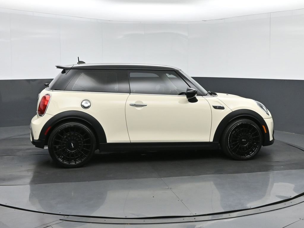 Used 2022 MINI Cooper S image 8