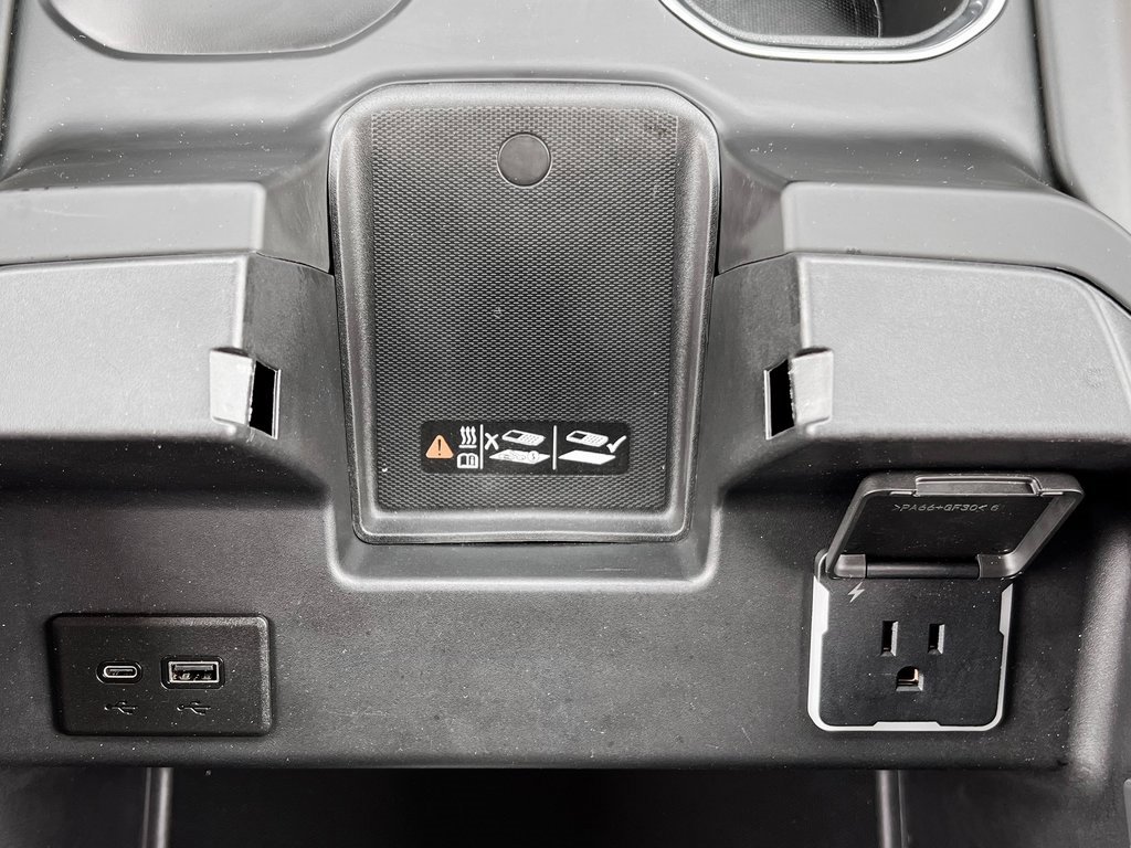 Used 2024 GMC Sierra 3500 Denali Ultimate image 31