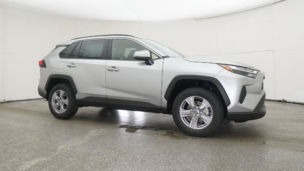 New 2025 Toyota RAV4 XLE AWD/4WD image 31