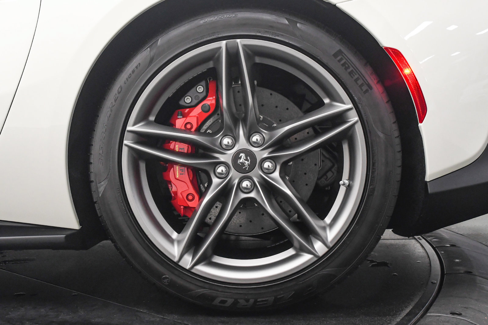 Used 2022 Ferrari 812 GTS RWD image 52