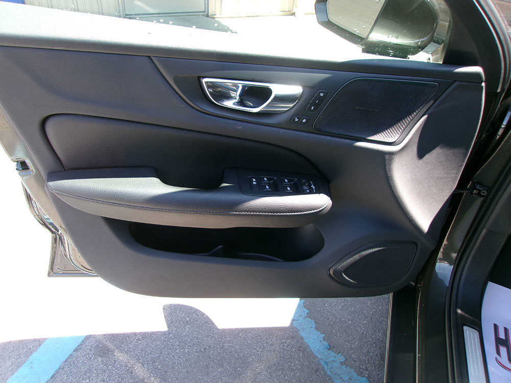 Used 2019 Volvo S60 T6 Inscription image 15