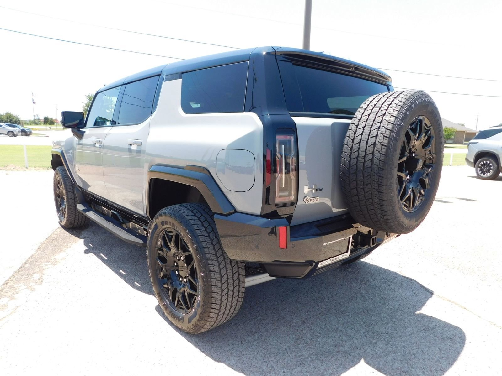 New 2025 GMC Hummer EV 2X image 3