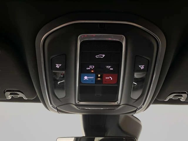 Used 2024 Jeep Wagoneer Series II w/ Flexible Seating Group RWD image 60