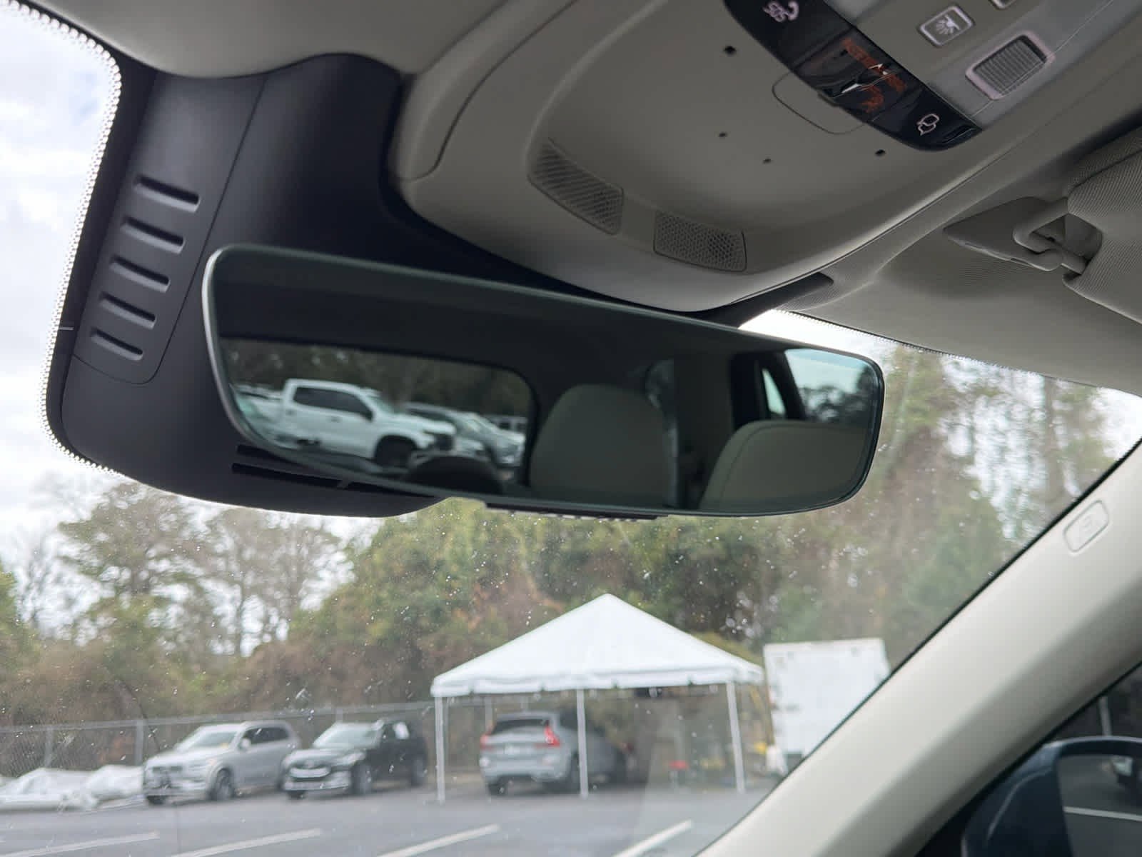 Certified 2025 Volvo XC90 B6 Plus w/ Protection Package Premier image 33