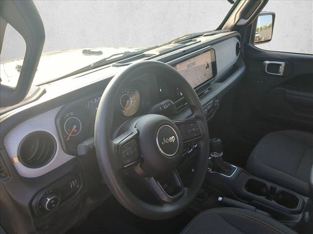 Used 2025 Jeep Gladiator Sport AWD/4WD image 10