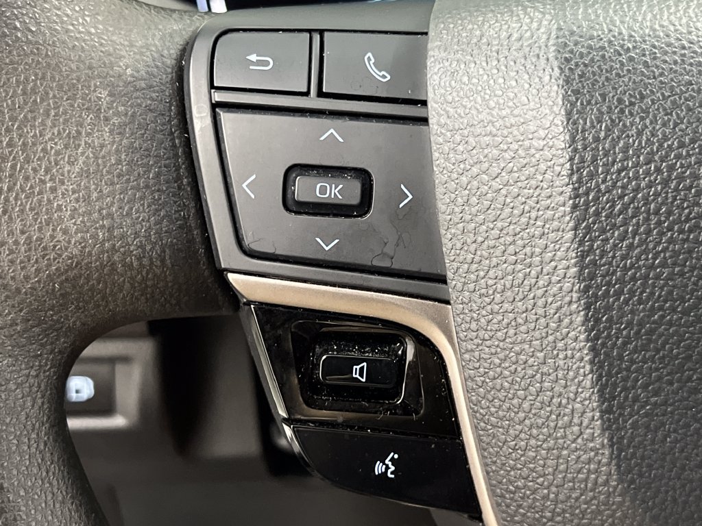Used 2025 Toyota Camry LE FWD image 44