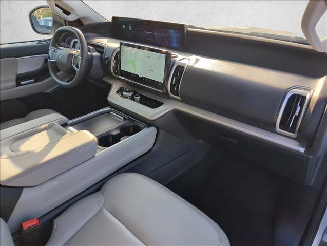 Certified 2025 Ford Expedition Max Active image 24